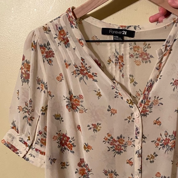 Forever 21 Floral Blouse - Picture 2 of 2